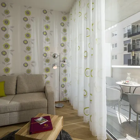 Ξενοδοχείο με διαμερίσματα Private Living 4*