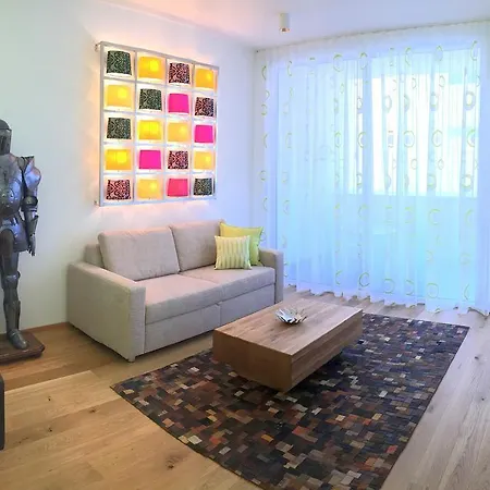 Ξενοδοχείο με διαμερίσματα Private Living 4*
