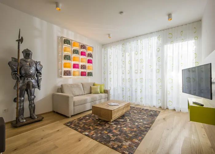 Private Living Aparthotel 4*