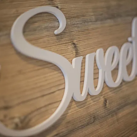 Private Living 아파트호텔 4*